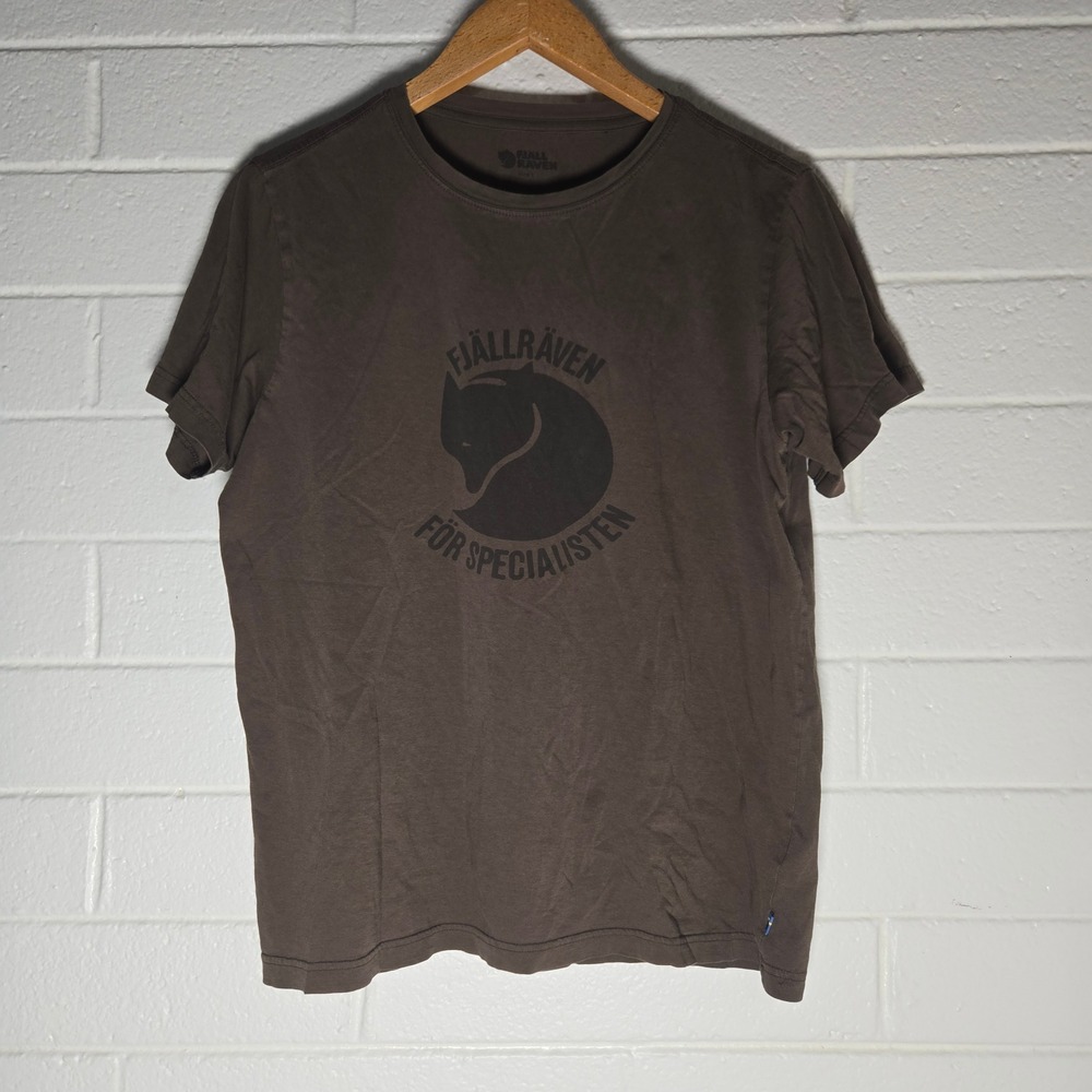 Fjallraven T-Shirt Mens Large Fox Logo Graphic Organic Cotton Hiking Outdoor
